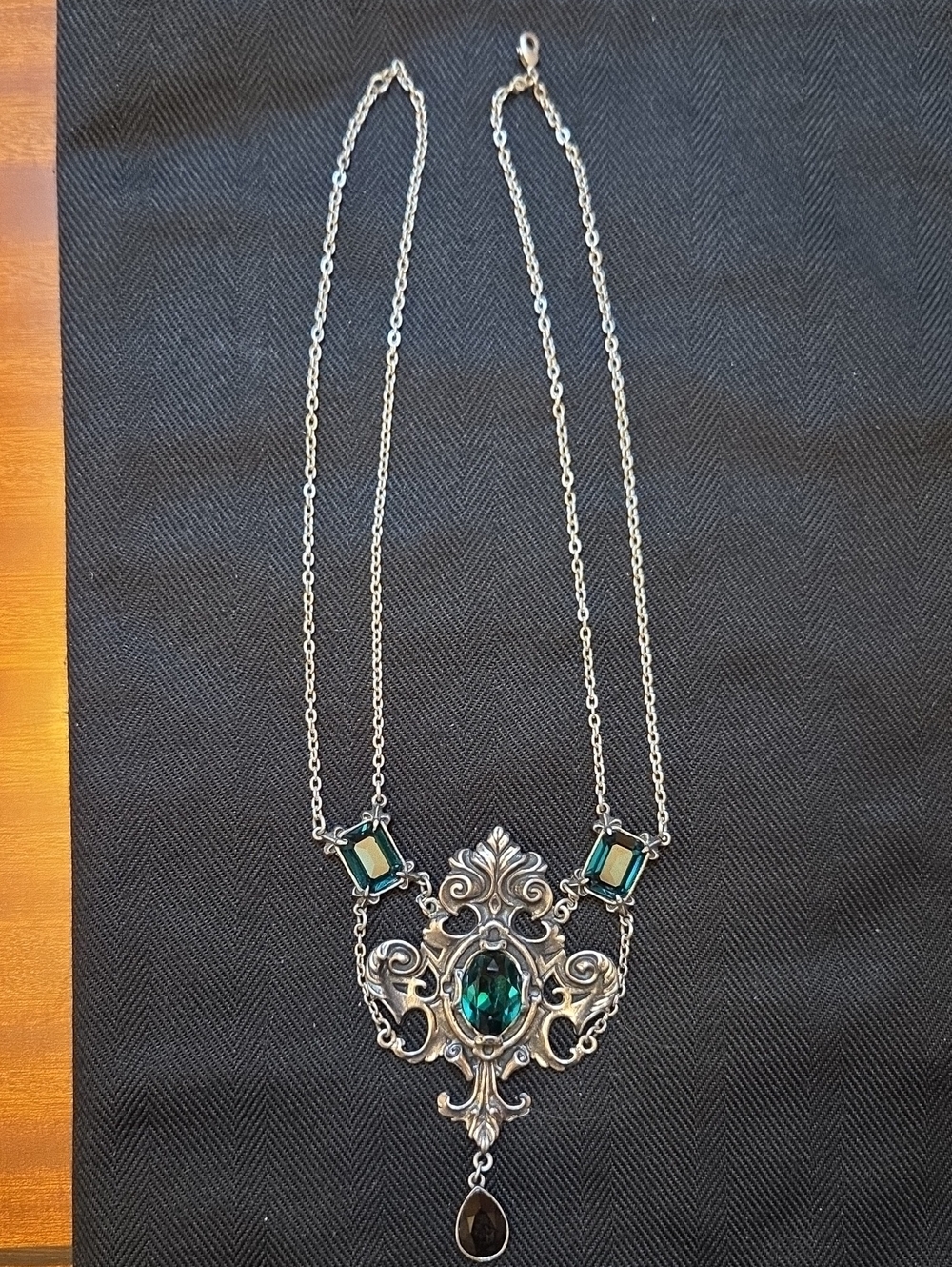 Queen Of The Night Pendant Necklace And Earrings By Alchemy Gothic